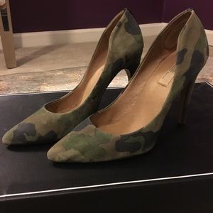 Genuine leather Camouflage MIA heels